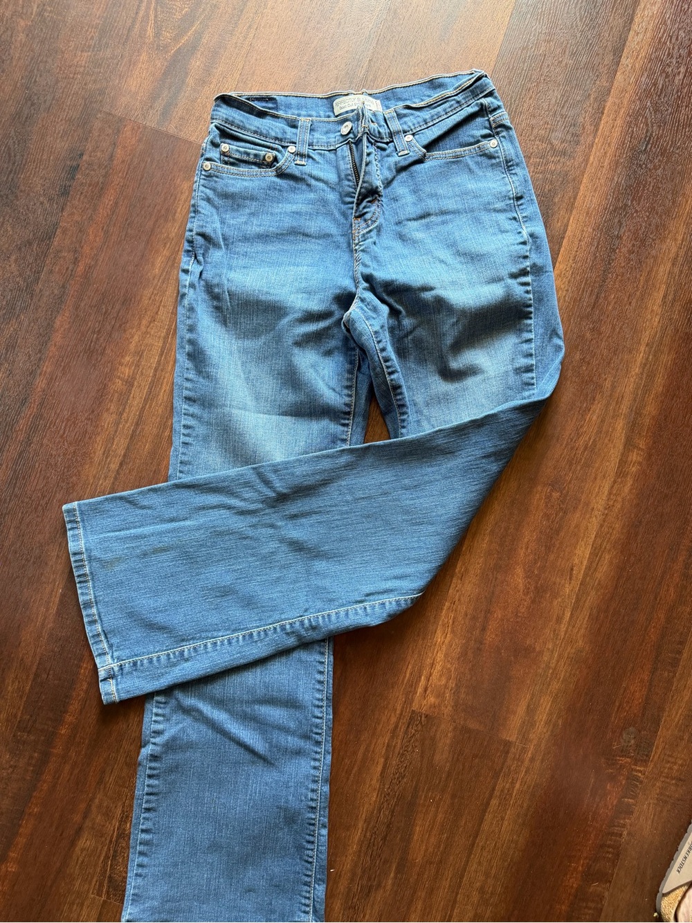 Levi's Perfectly Slimming 512 Women's Slim Bootcut Blue Studded Denim Jeans - Picture 5 of 9